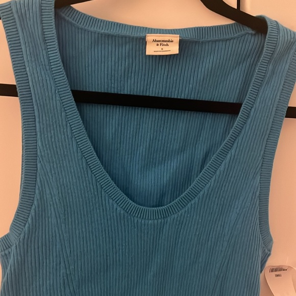 Blue Abercrombie tank sweater - Picture 4 of 4